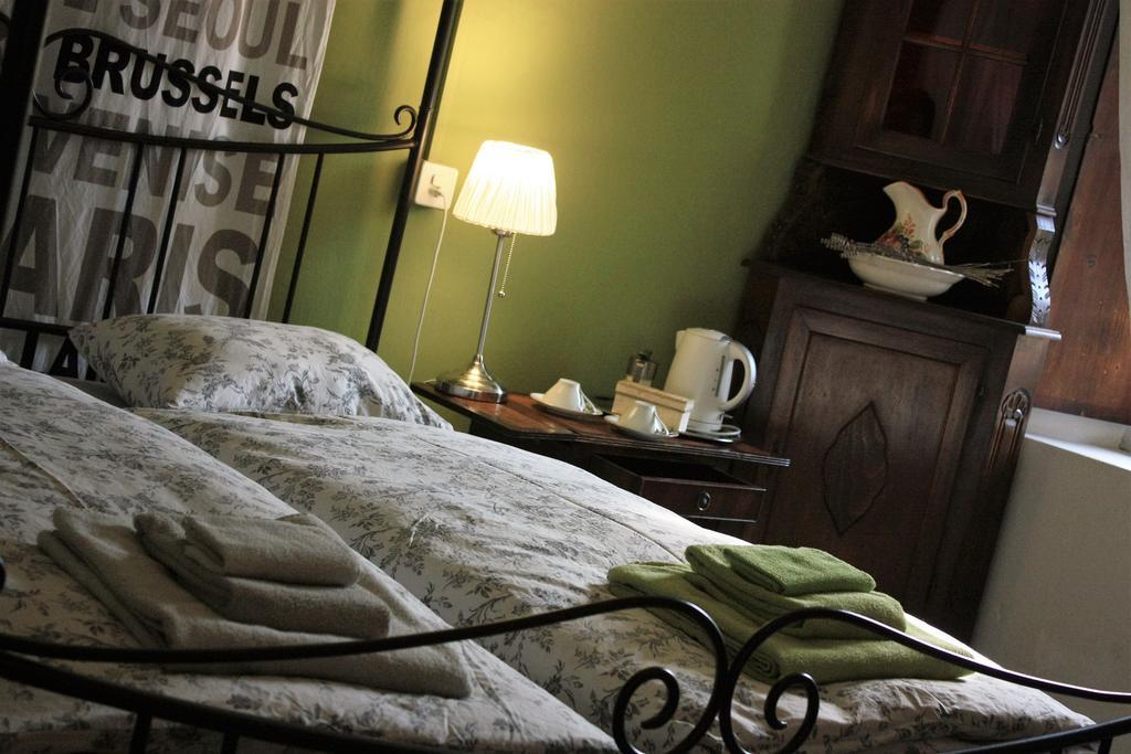 Affittacamere Casa Archi Losone Oda fotoğraf